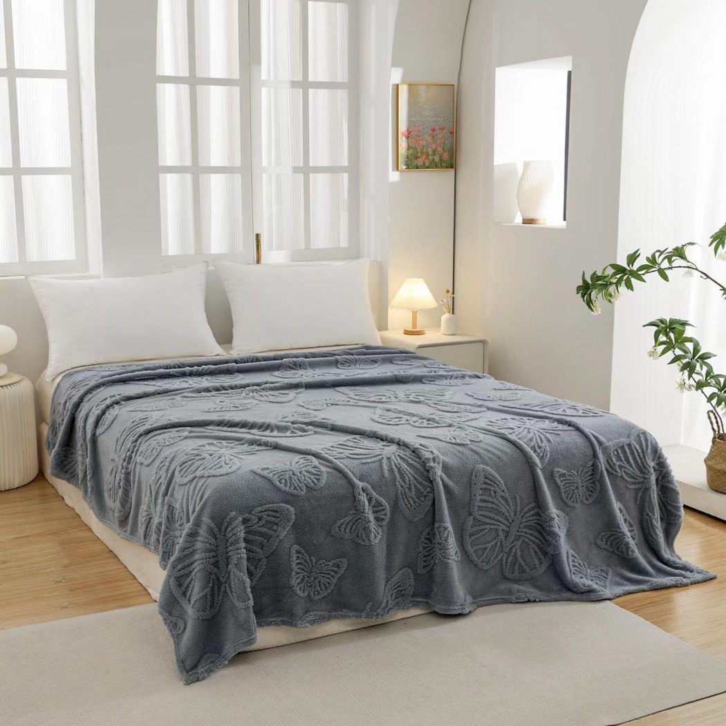 Patura cocolino pufoasa 200x230 cm cu imprimeu fluturi 3d cod FLU03 Patura cocolino pufoasa 200x230 cm cu imprimeu fluturi 3d cod FLU03